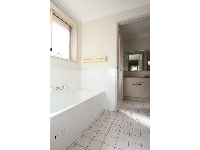 Wattle Grove NSW 2173
