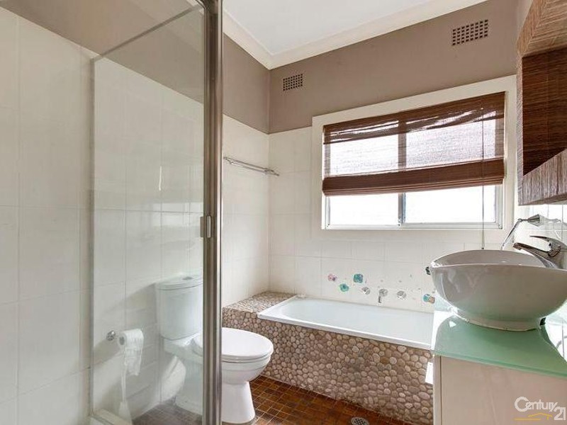 11 Rachel Crescent, Mount Pritchard NSW 2170