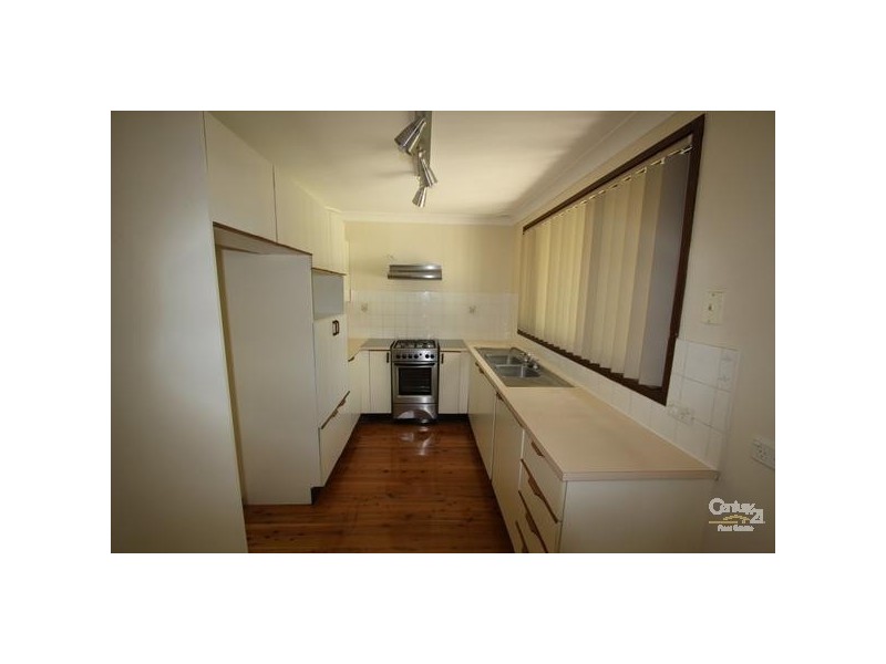 88 TROBRIAND CRESCENT, Glenfield NSW 2167