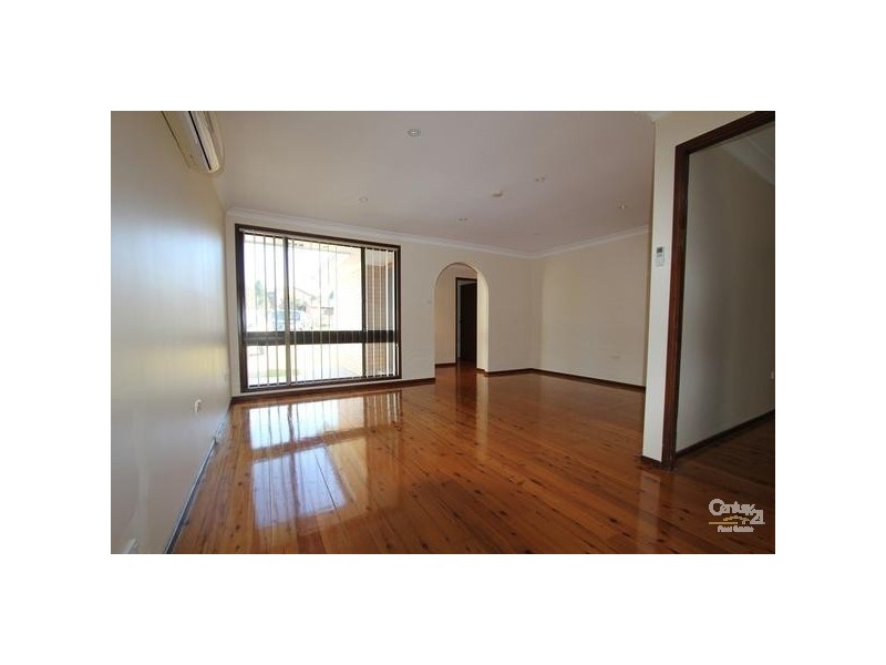 88 TROBRIAND CRESCENT, Glenfield NSW 2167