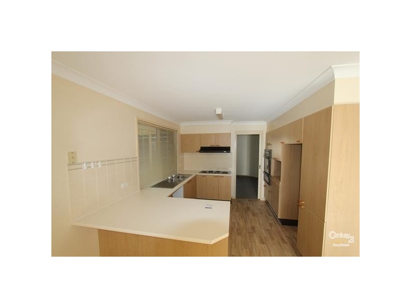 82 THE WOODS CIRCUIT, Menai NSW 2234
