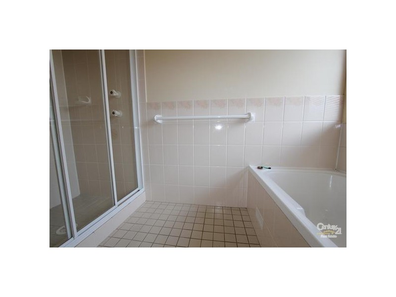 82 THE WOODS CIRCUIT, Menai NSW 2234