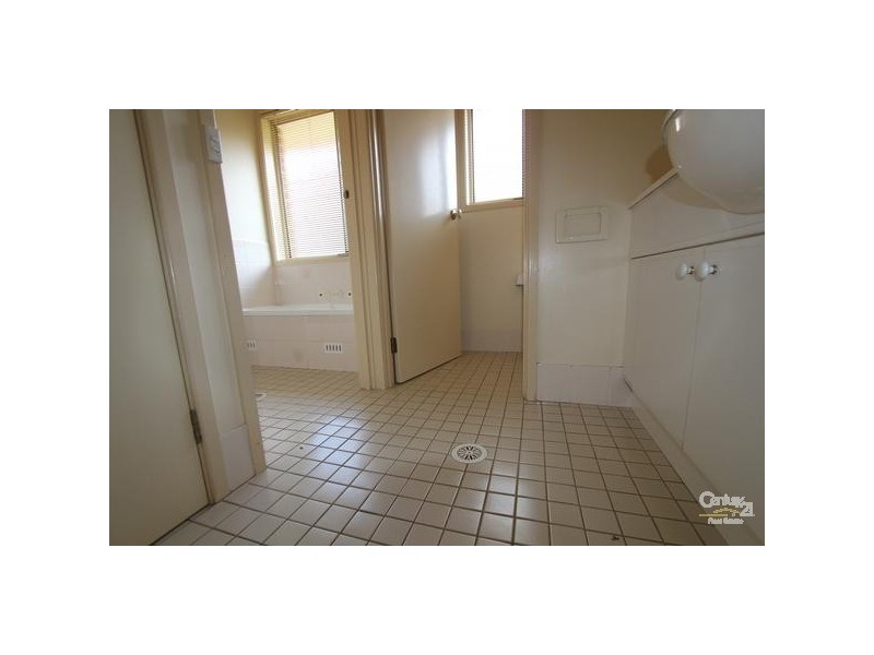 82 THE WOODS CIRCUIT, Menai NSW 2234