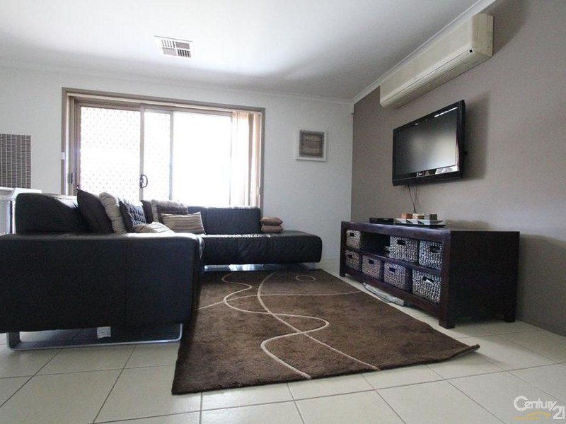 3 Carlisle Close, Hinchinbrook NSW 2168