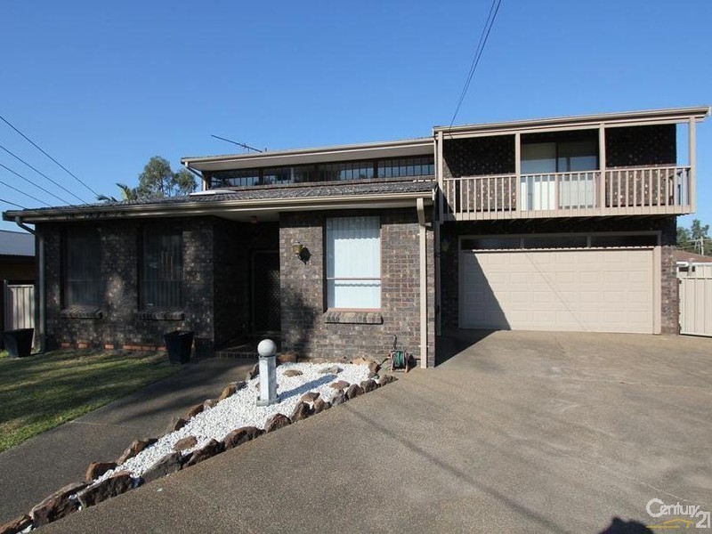 3 Ingoola Close, Moorebank NSW 2170