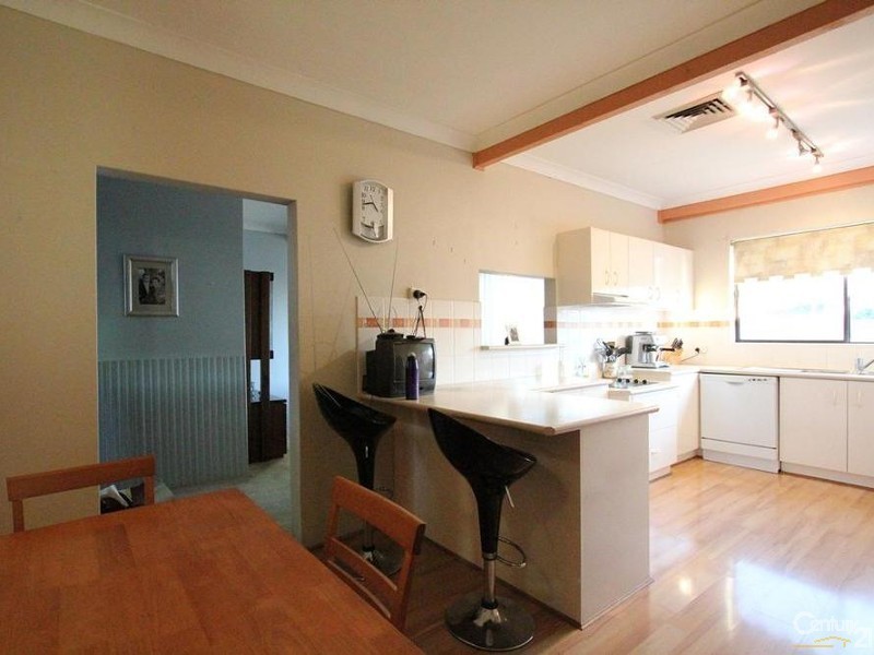 3 Ingoola Close, Moorebank NSW 2170