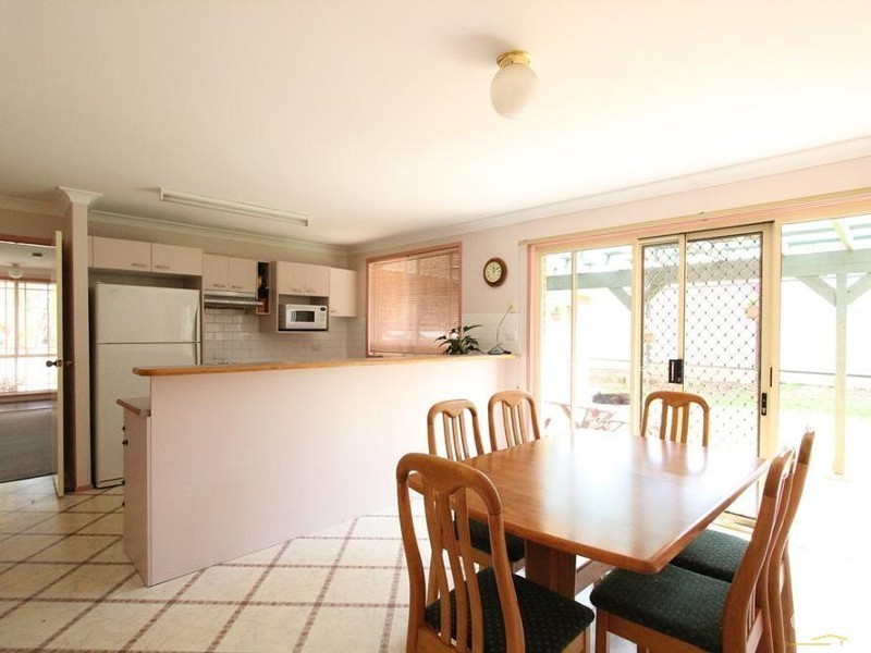 3 Durack Close, Casula NSW 2170