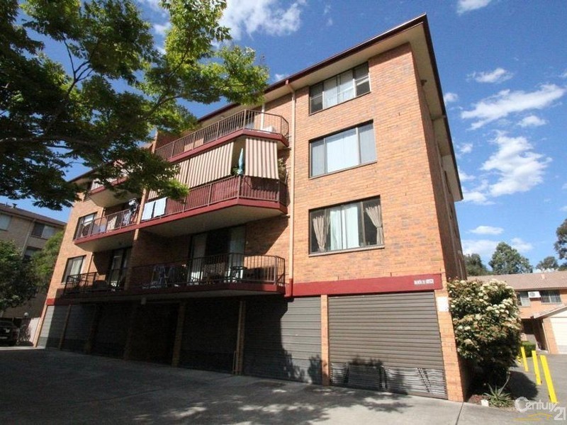 121/2 Riverpark Drive, Liverpool NSW 2170