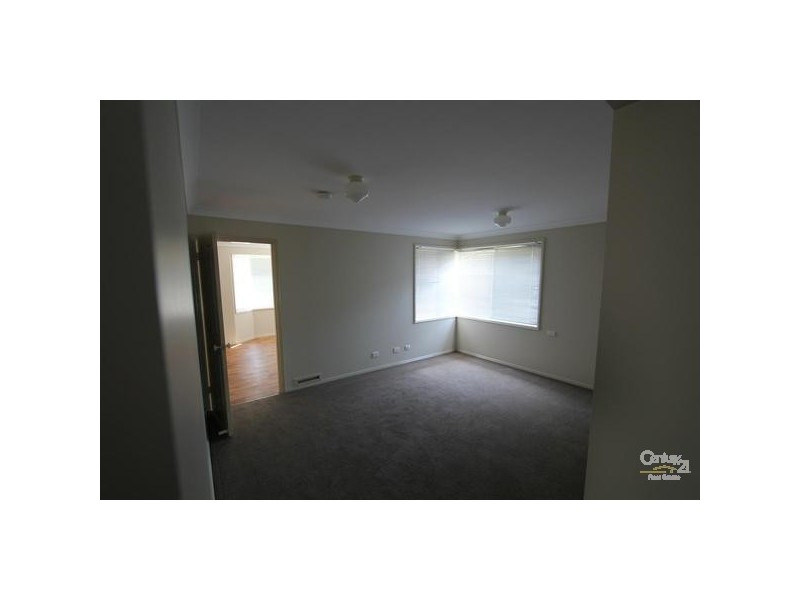 27 BUNGONIA COURT, Wattle Grove NSW 2173