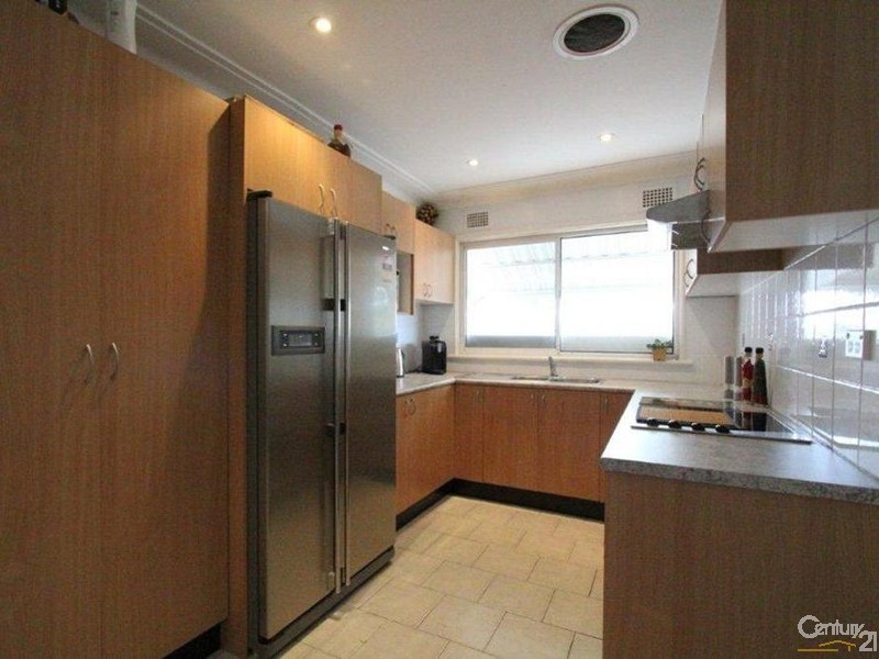 10 Crayford Crescent, Mount Pritchard NSW 2170