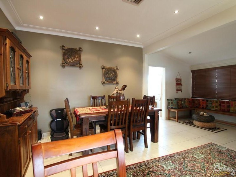 9 Patricia Avenue, Mount Pritchard NSW 2170