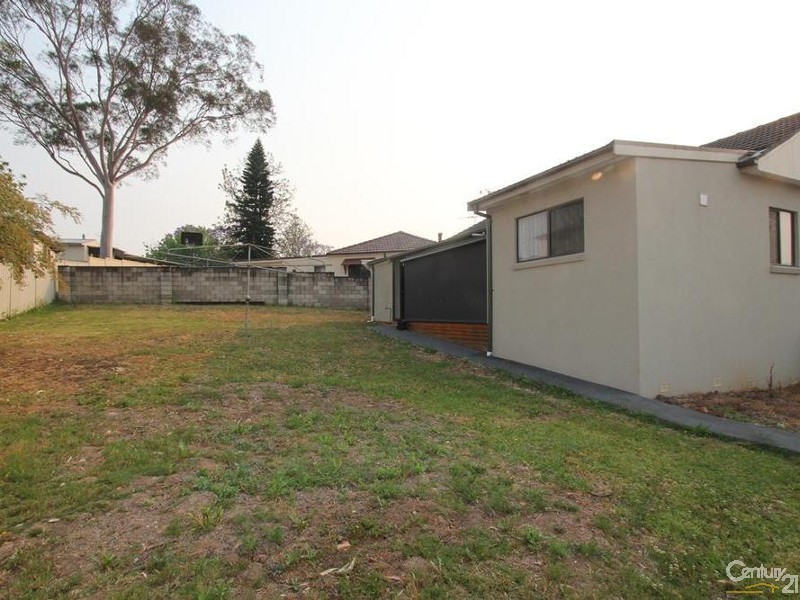 8 Ann Crescent, Mount Pritchard NSW 2170