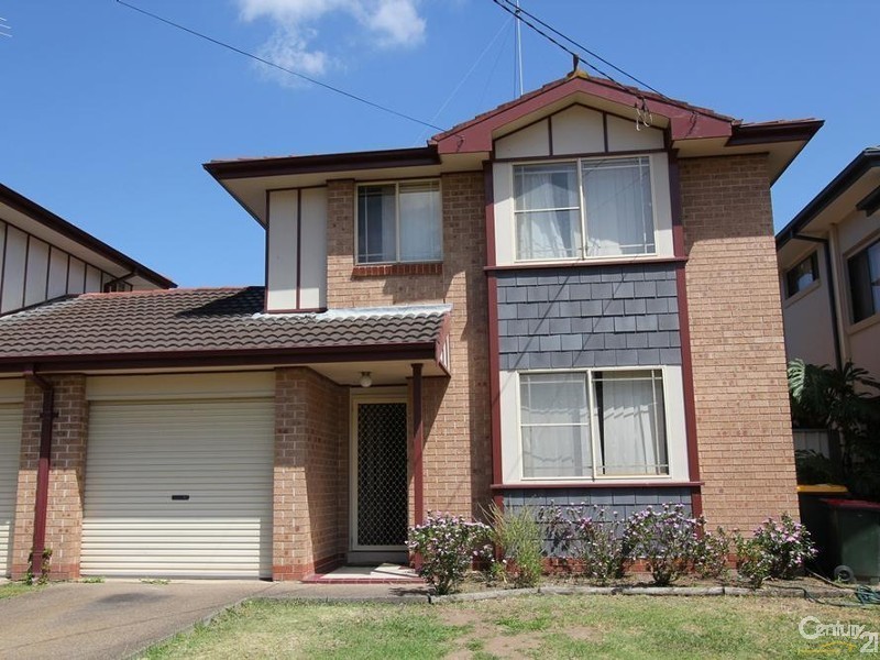 140B Renton Avenue, Moorebank NSW 2170