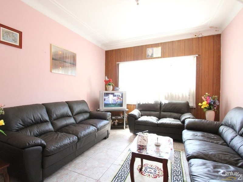 61 Passefield Street, Liverpool NSW 2170