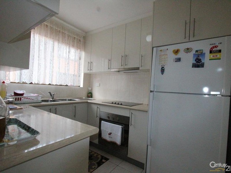 61/142 MOORE STREET, Liverpool NSW 2170