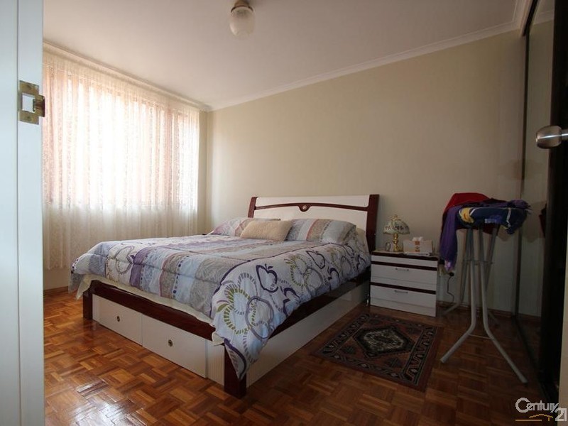 61/142 MOORE STREET, Liverpool NSW 2170