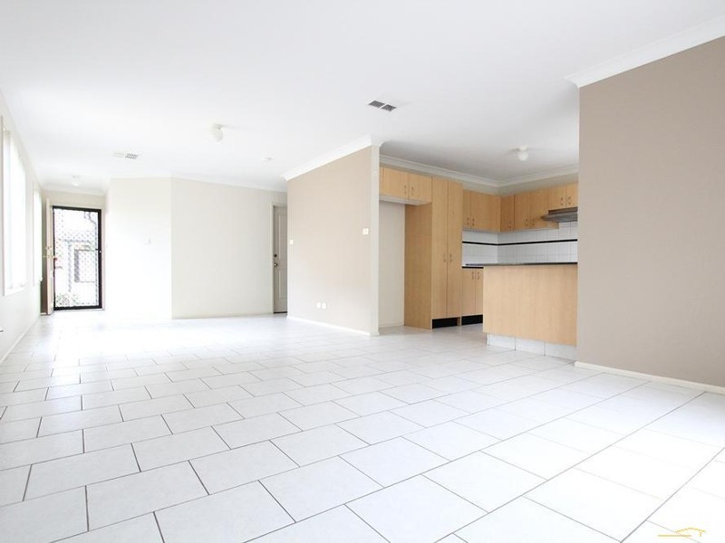 8/46-62 WATTLE ROAD, Casula NSW 2170