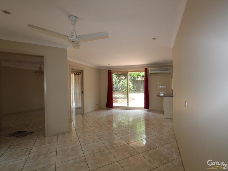 26 TRENTHAM PARK, Wattle Grove NSW 2173