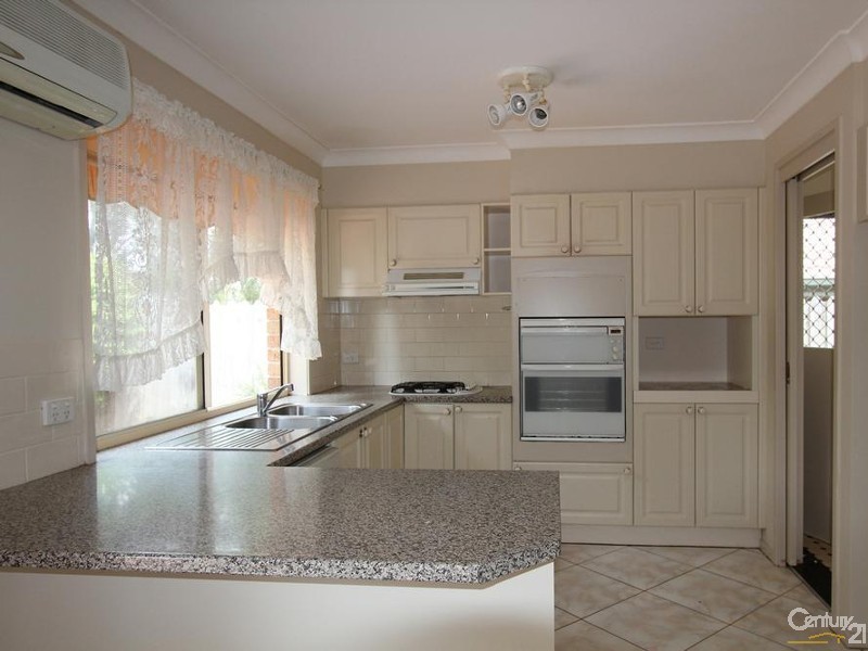 26 TRENTHAM PARK, Wattle Grove NSW 2173