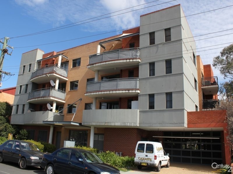 2/33 Bathurst Street, Liverpool NSW 2170