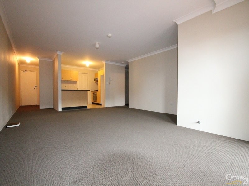 2/33 Bathurst Street, Liverpool NSW 2170