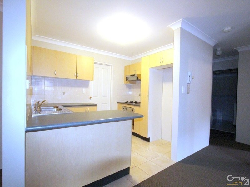 2/33 Bathurst Street, Liverpool NSW 2170