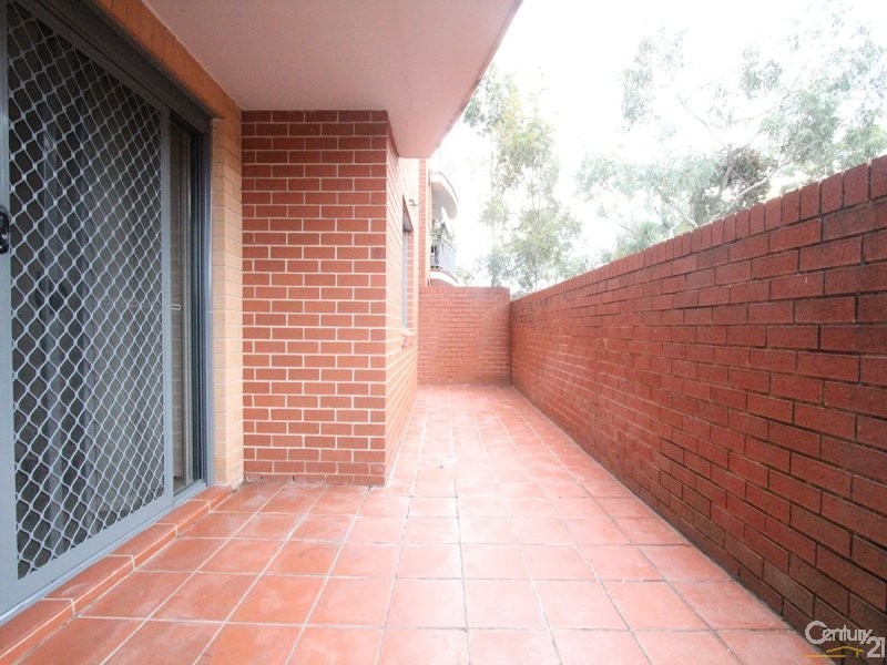 2/33 Bathurst Street, Liverpool NSW 2170