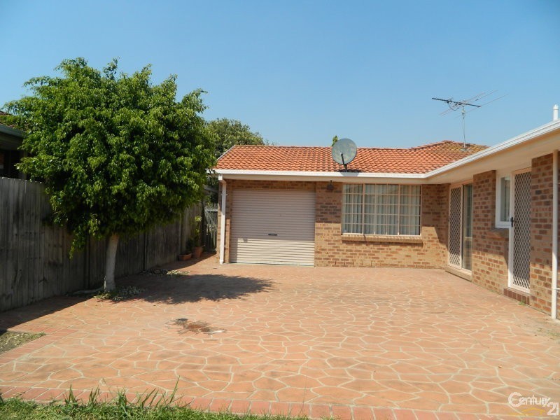 43 MARULLAN WAY, Prestons NSW 2170