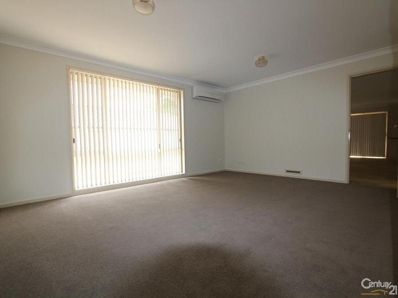 4 MERANG COURT, Wattle Grove NSW 2173