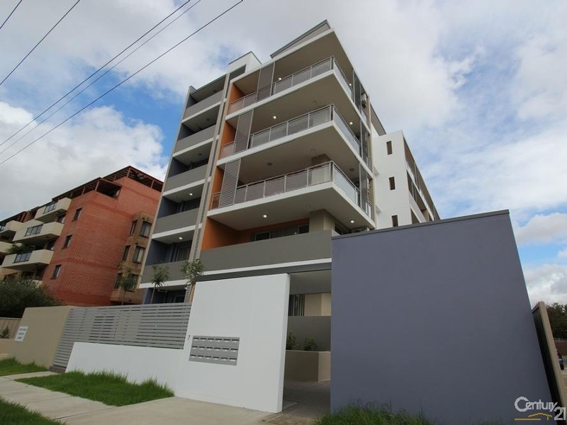 13/7 BATHURST STREET, Liverpool NSW 2170