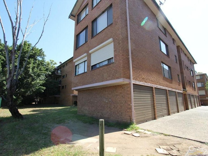 42/132 Moore Street, Liverpool NSW 2170
