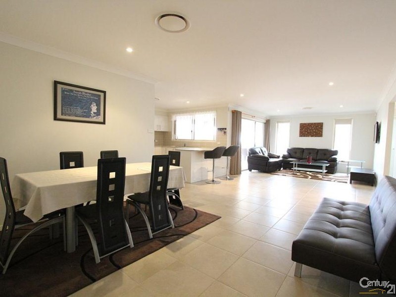 11 Laurieton Road, Carnes Hill NSW 2171