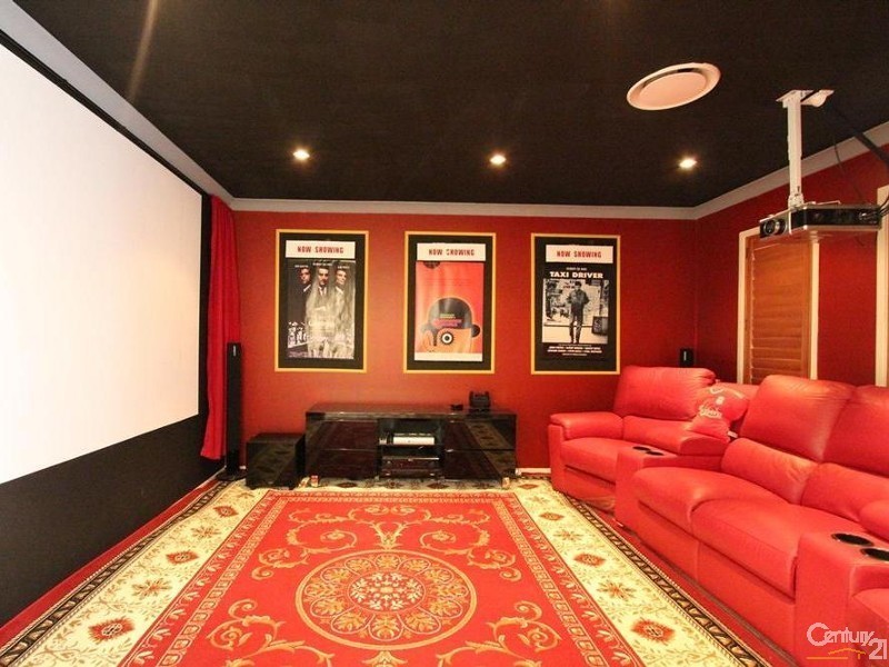 11 Laurieton Road, Carnes Hill NSW 2171