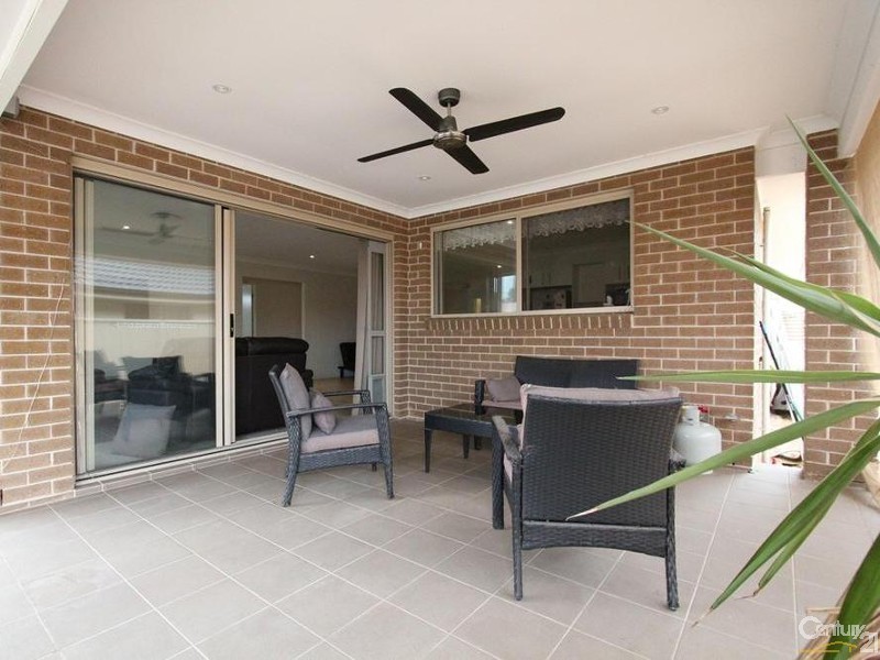 11 Laurieton Road, Carnes Hill NSW 2171