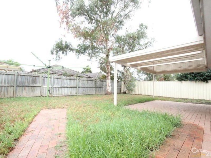 10 WARREGO COURT, Wattle Grove NSW 2173