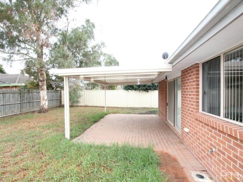 10 WARREGO COURT, Wattle Grove NSW 2173