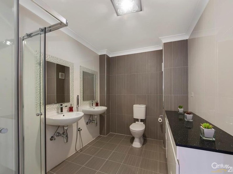 63/2 Riverpark Drive, Liverpool NSW 2170