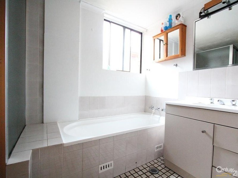 29/7-9 Atkinson Street, Liverpool NSW 2170