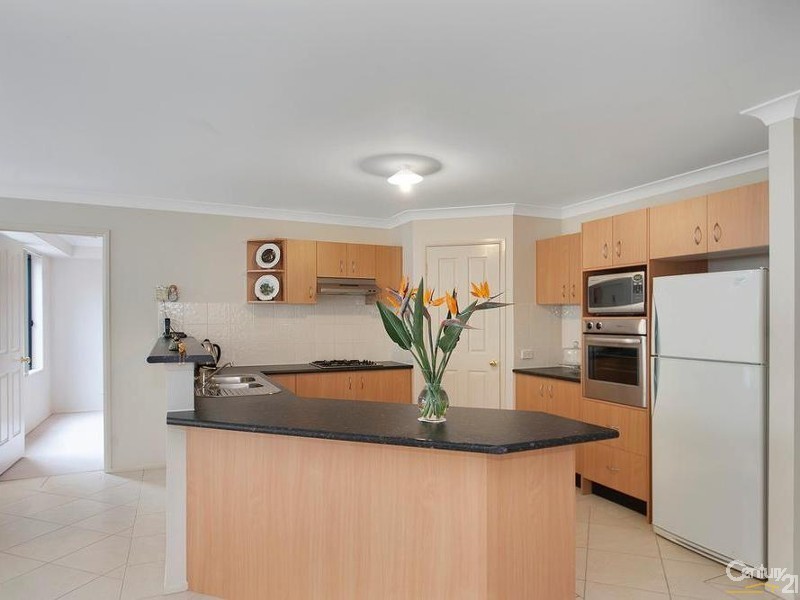 13 Ridgeway Close, West Hoxton NSW 2171