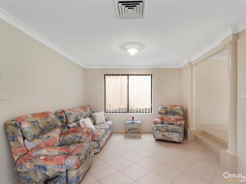13 Ridgeway Close, West Hoxton NSW 2171