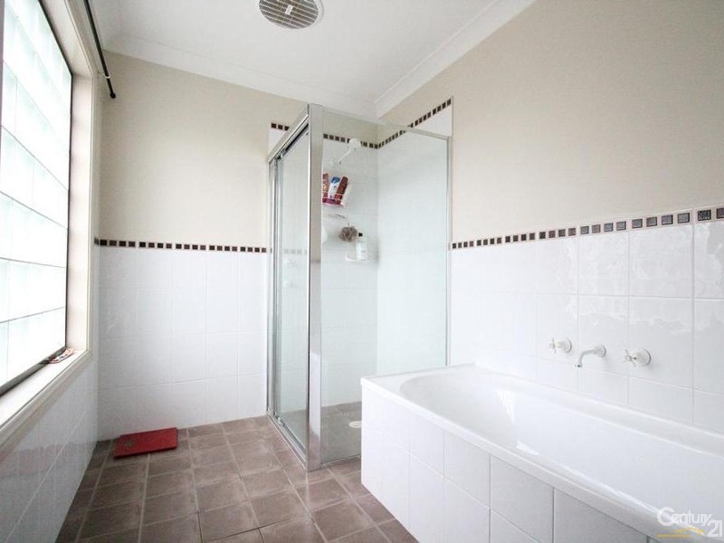 2A Morison Drive, Lurnea NSW 2170