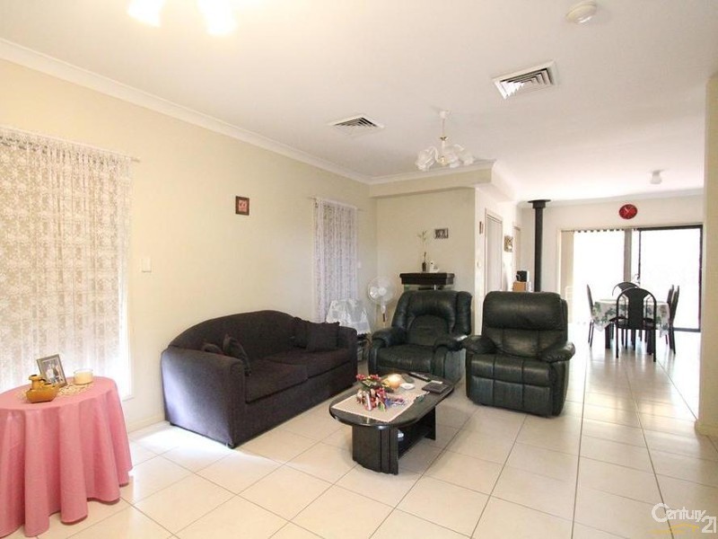 2A Morison Drive, Lurnea NSW 2170