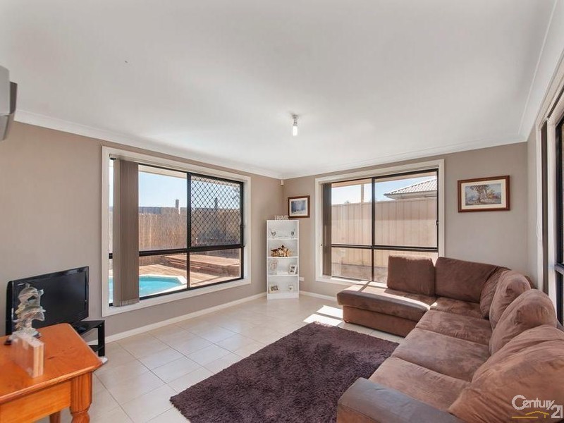 38 Flametree Street, Casula NSW 2170