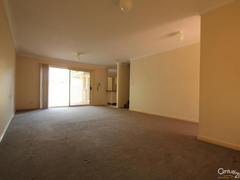 4/80 FLORA STREET, Kirrawee NSW 2232