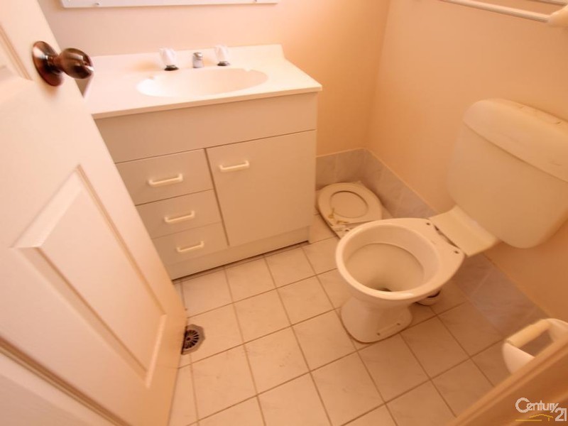 4/80 FLORA STREET, Kirrawee NSW 2232