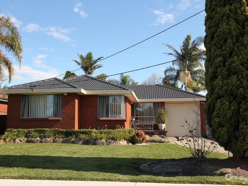 10 METCALFE AVENUE, Moorebank NSW 2170