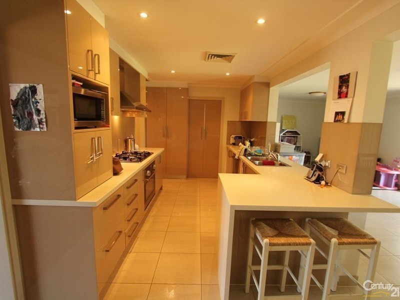 10 METCALFE AVENUE, Moorebank NSW 2170