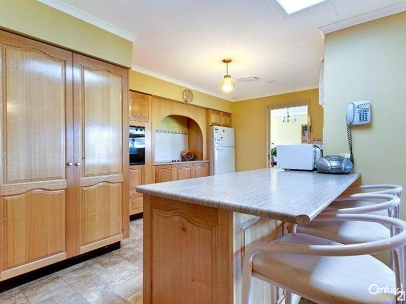 50 BELLFIELD AVENUE, Rossmore NSW 2557