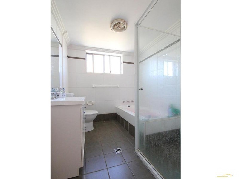 2/21A Bathurst Street, Liverpool NSW 2170
