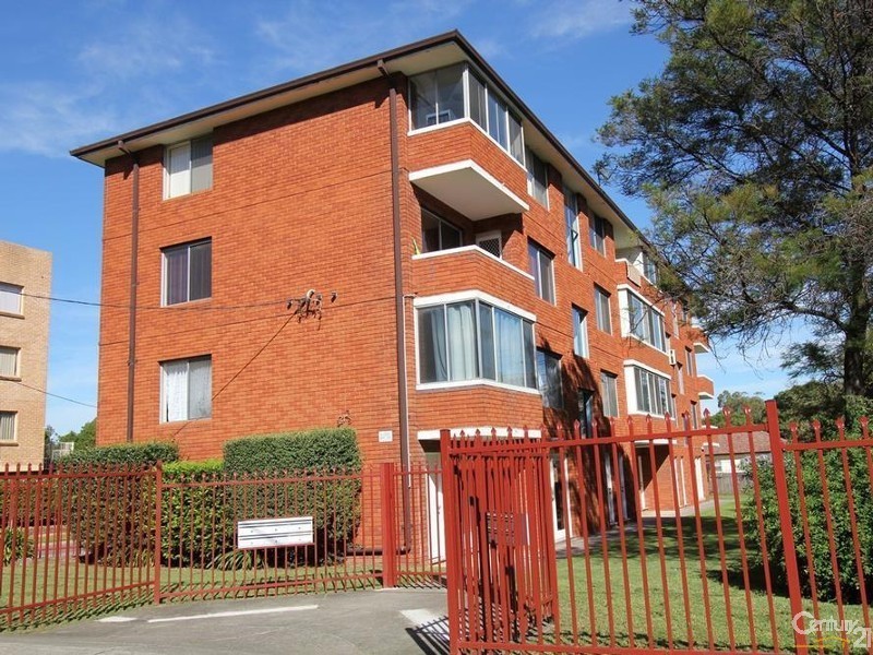 2/21A Bathurst Street, Liverpool NSW 2170